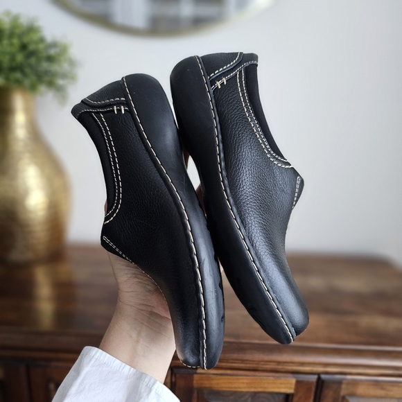 Clarks Women’s Ashland Joy Leather Slip-On Loafers Black Comfort Shoes Size 7M - Picture 8 of 14